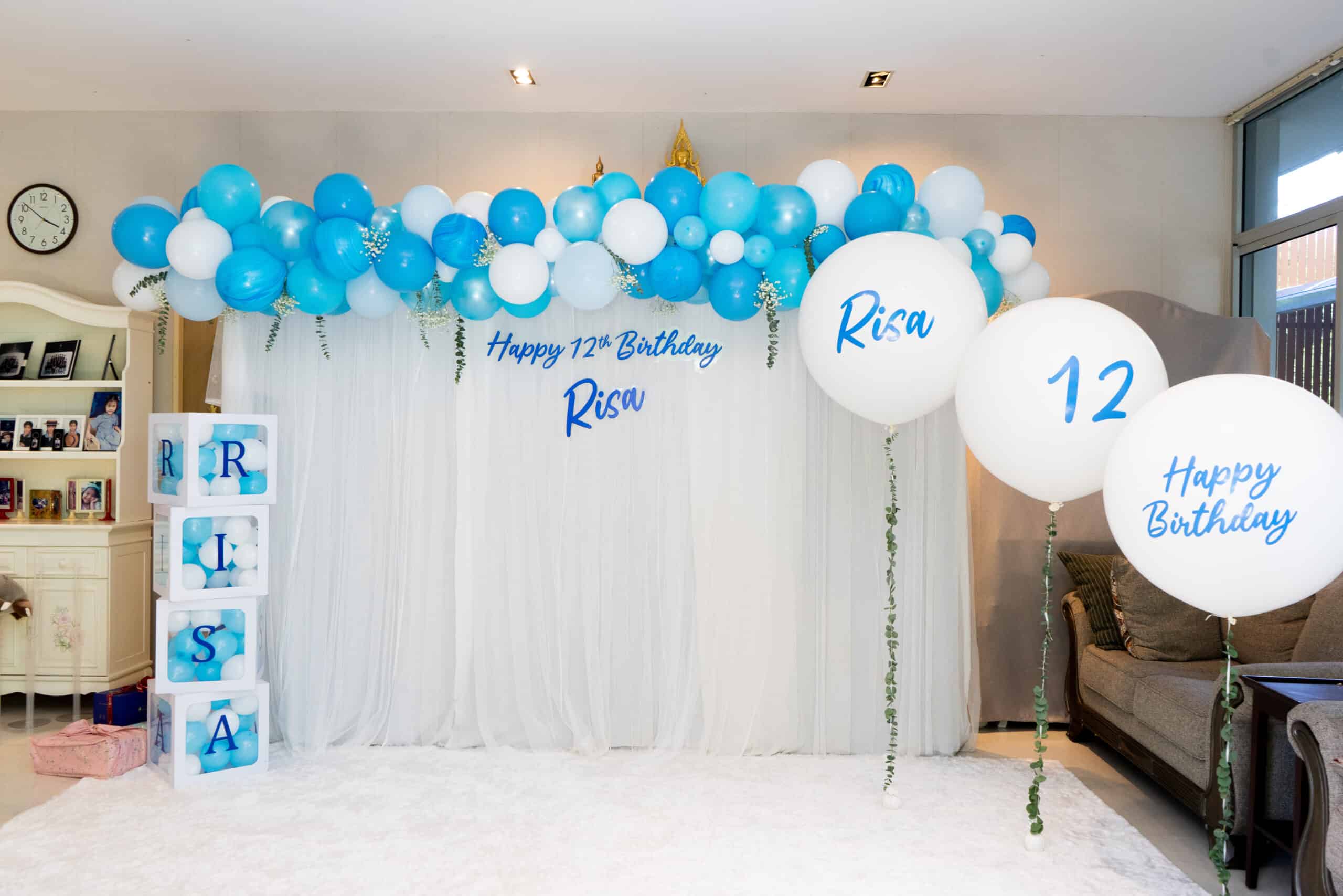 Birthday party in blue theme color for baby boys, decorations, balloons, backdrop, photobooth, table setting